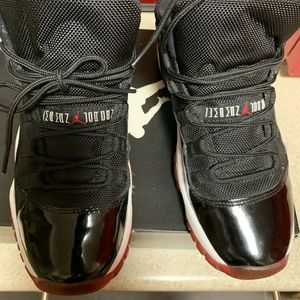 Air Jordan 11 Retro “Bred” 2012 Youth Size 4